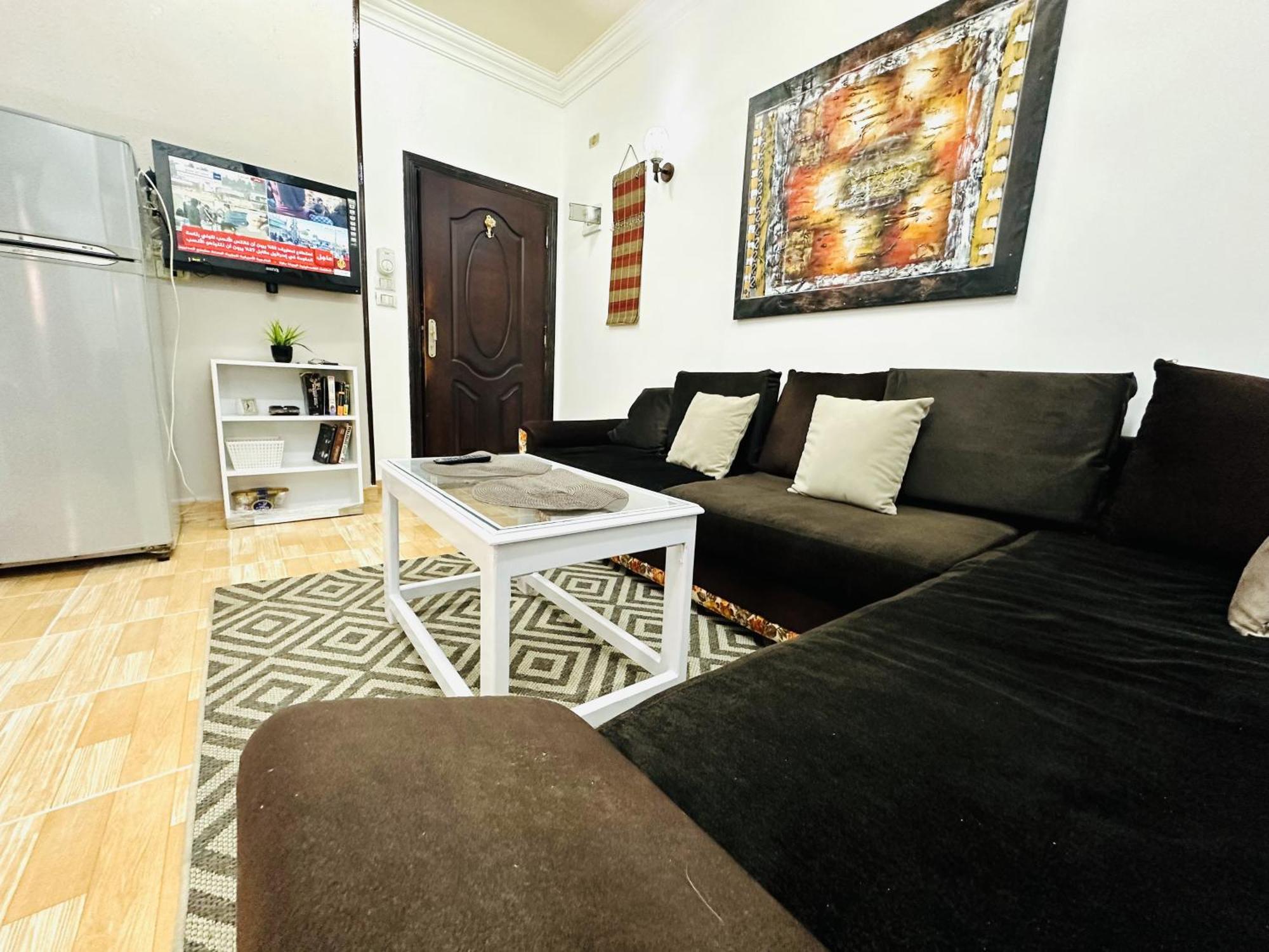 Karibu House Sheraton Road Хургада